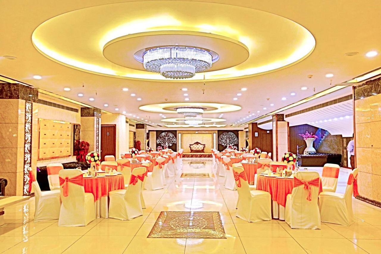 The Fern Residency Noida Hotel Kültér fotó