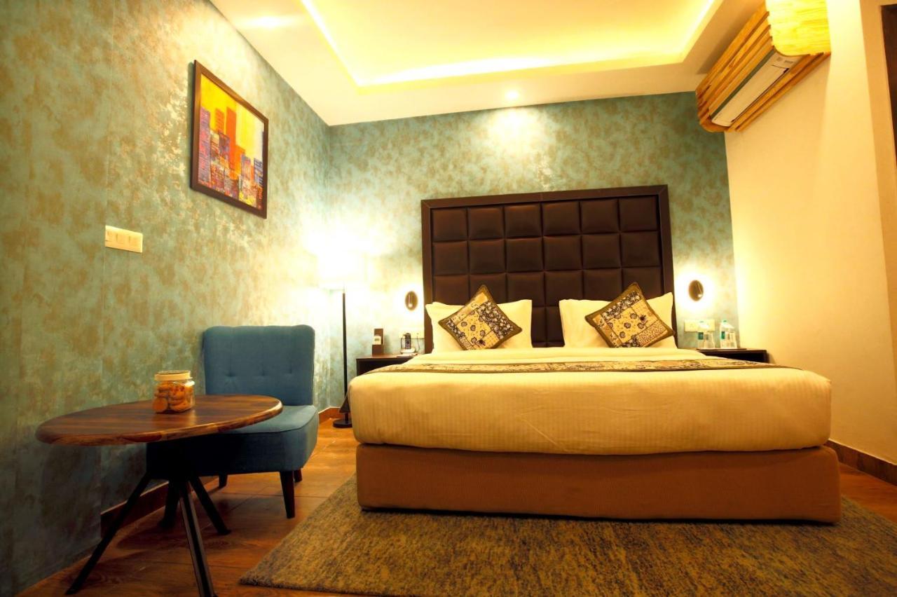 The Fern Residency Noida Hotel Kültér fotó