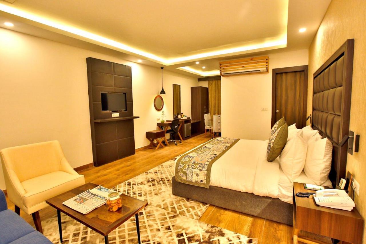 The Fern Residency Noida Hotel Kültér fotó